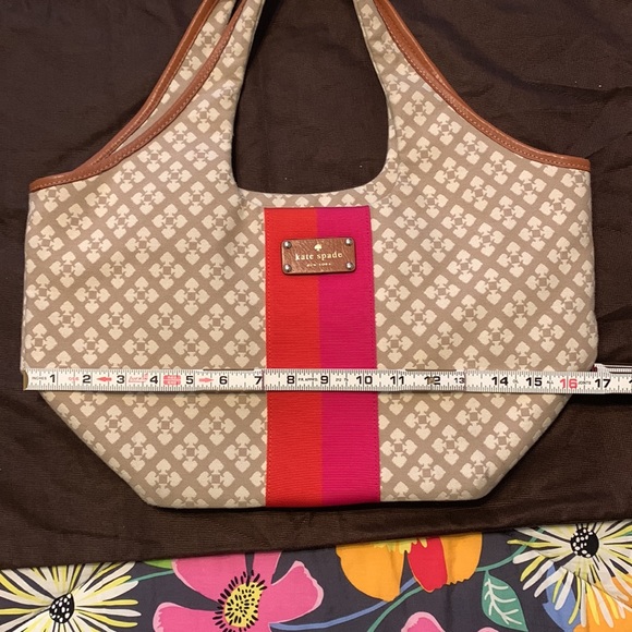 Kate Spade Tote - Picture 9 of 9